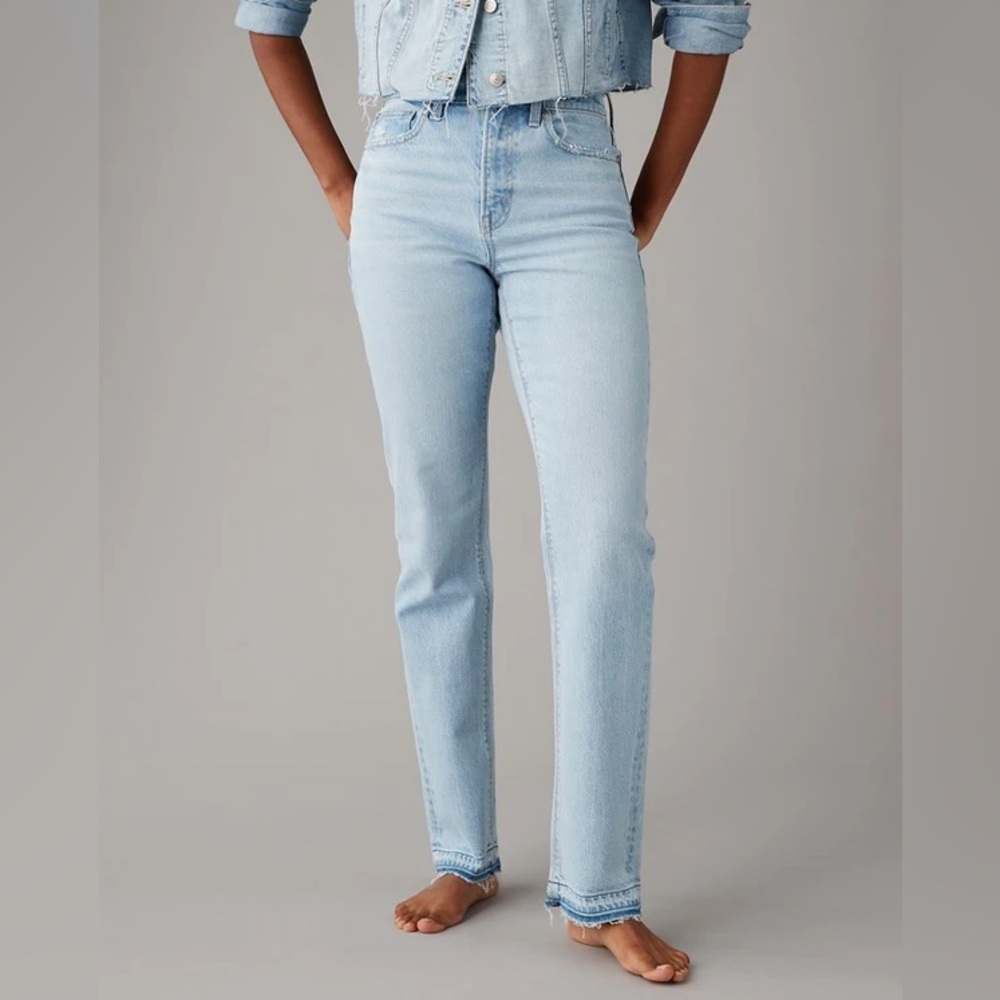 American Eagle Super High Rise straight in Lakeside, size 2 NWT